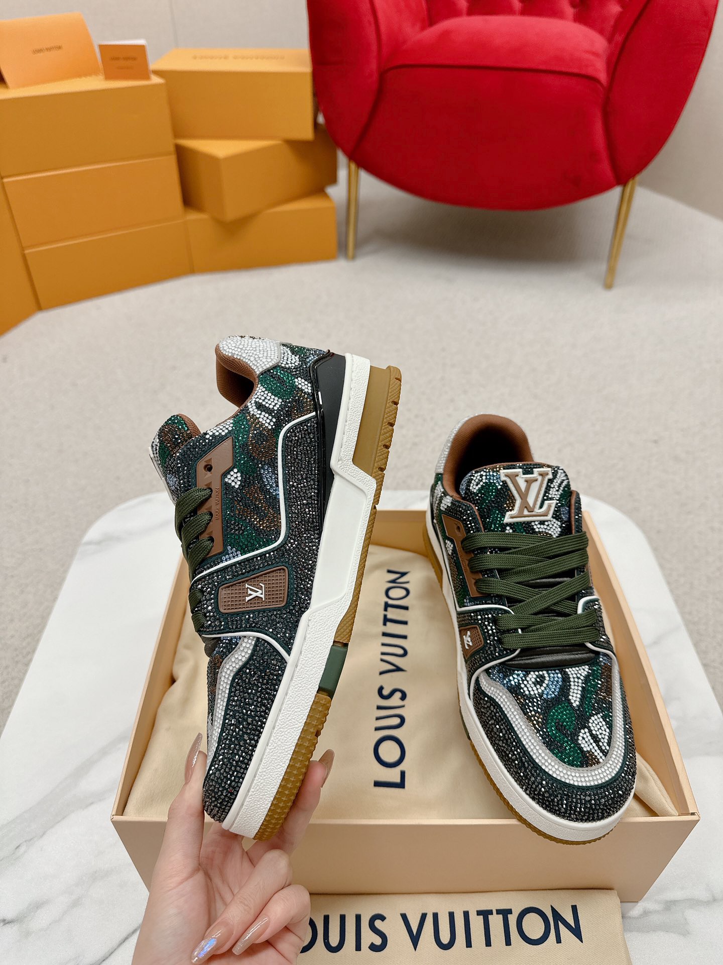 LV Louis Vuitton Trainer Maxi Sneakers