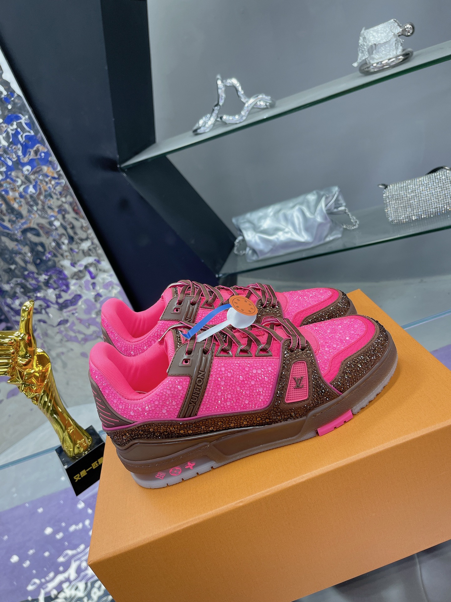 LV Louis Vuitton Trainer Maxi Sneakers