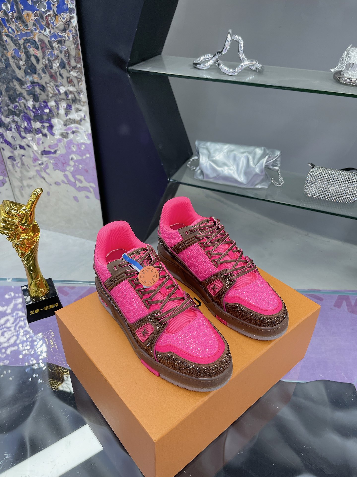 LV Louis Vuitton Trainer Maxi Sneakers