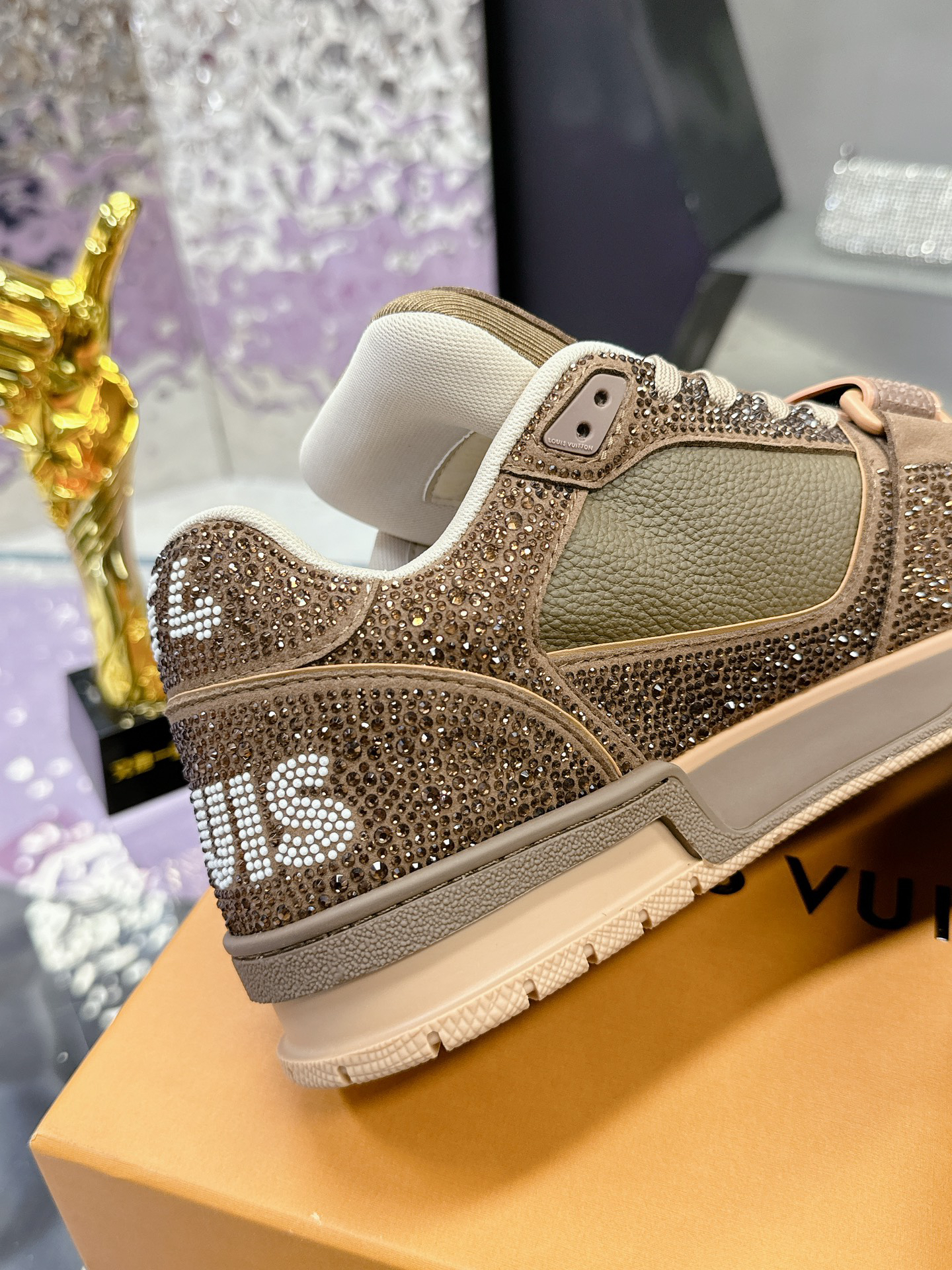 LV Louis Vuitton Trainer Maxi Sneakers