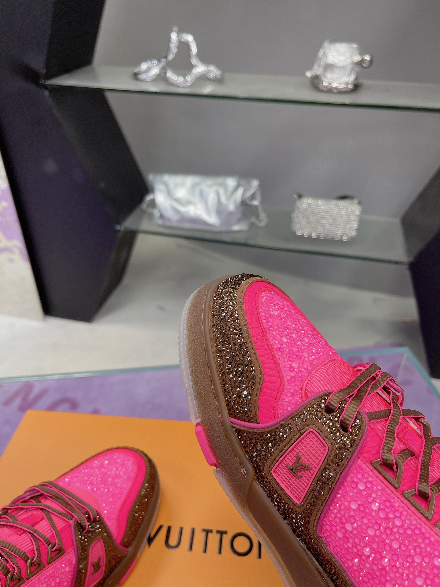 LV Louis Vuitton Trainer Maxi Sneakers