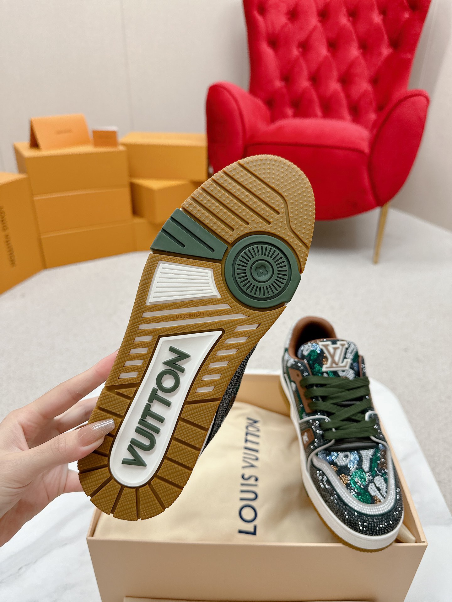 LV Louis Vuitton Trainer Maxi Sneakers