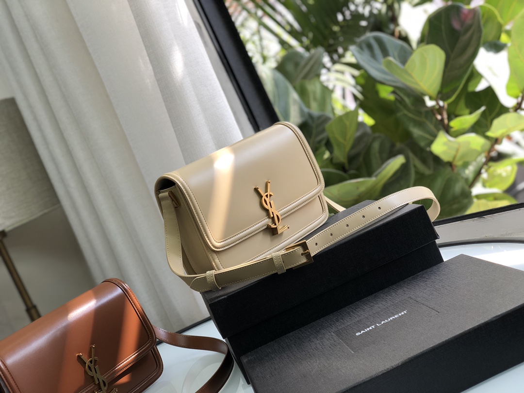 YSL Saint Laurent Medium Cowhide Messenger Bag