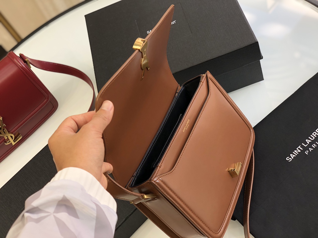 YSL Saint Laurent Medium Cowhide Messenger Bag