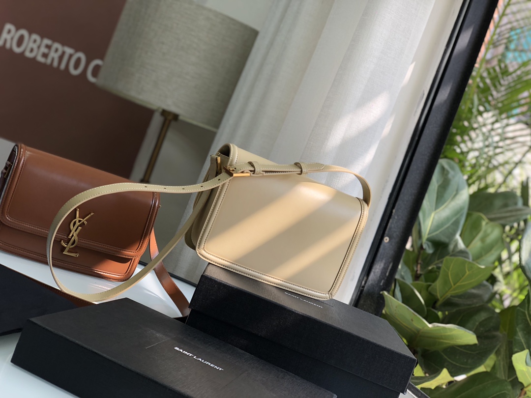 YSL Saint Laurent Medium Cowhide Messenger Bag