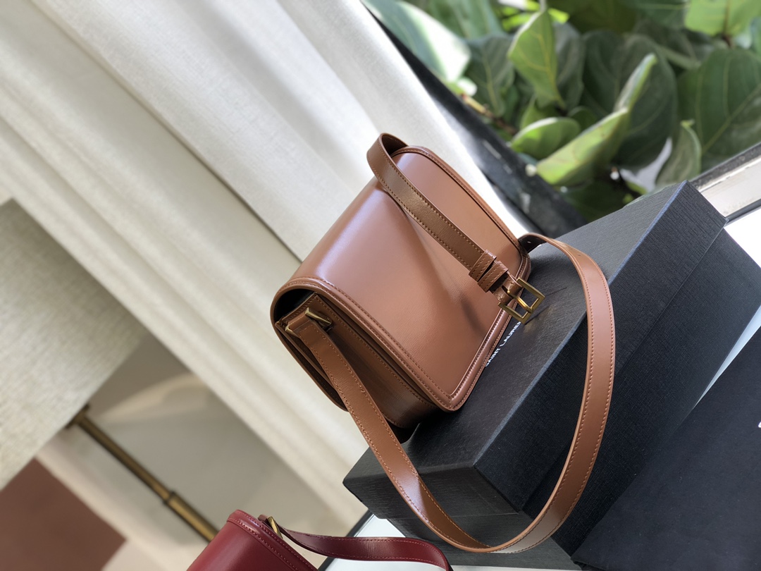 YSL Saint Laurent Medium Cowhide Messenger Bag