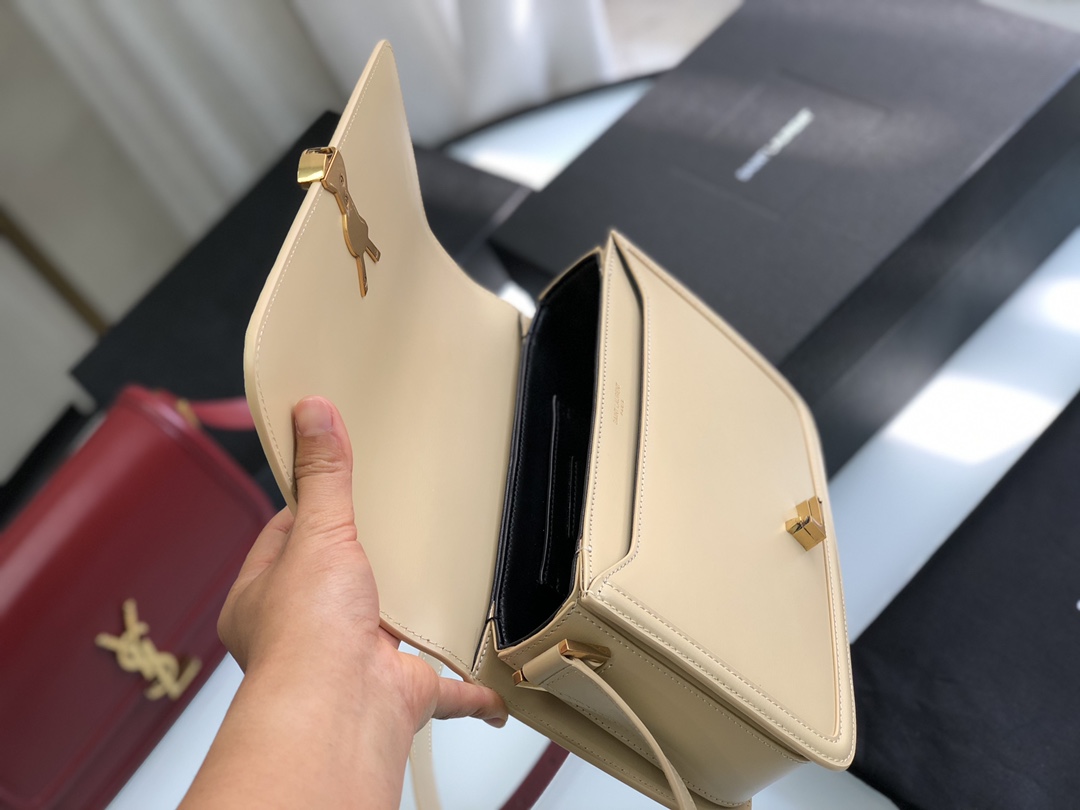 YSL Saint Laurent Medium Cowhide Messenger Bag