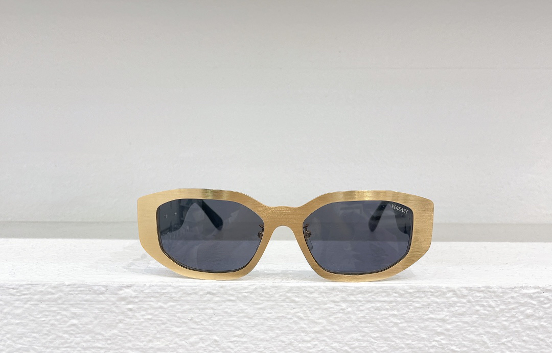 Versace Fashion Sunglasses