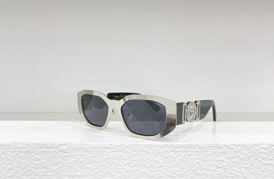 Versace Fashion Sunglasses