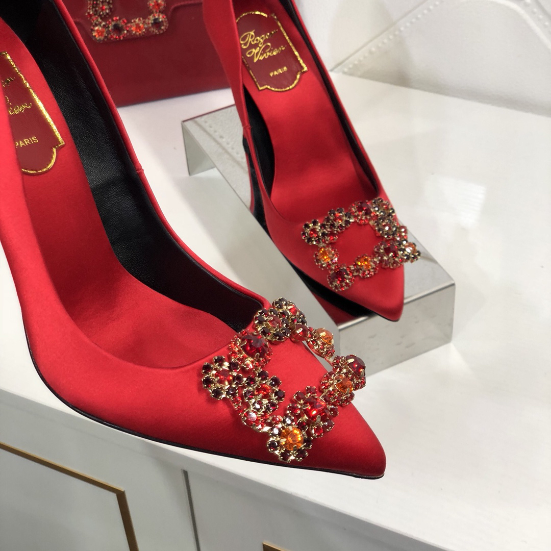 Roger Vivier Chips Classic Floral Buckle Heels