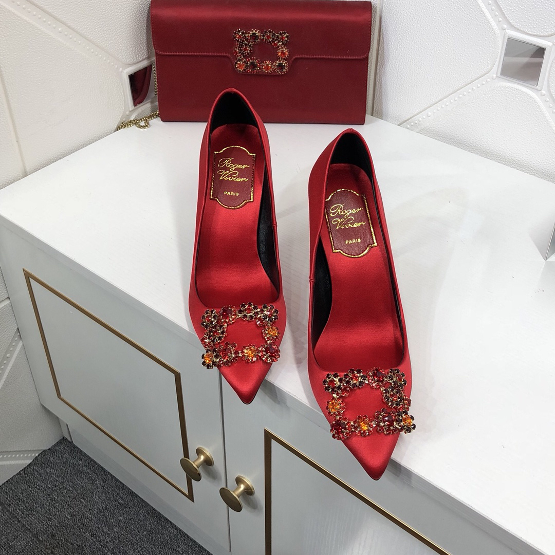 Roger Vivier Chips Classic Floral Buckle Heels
