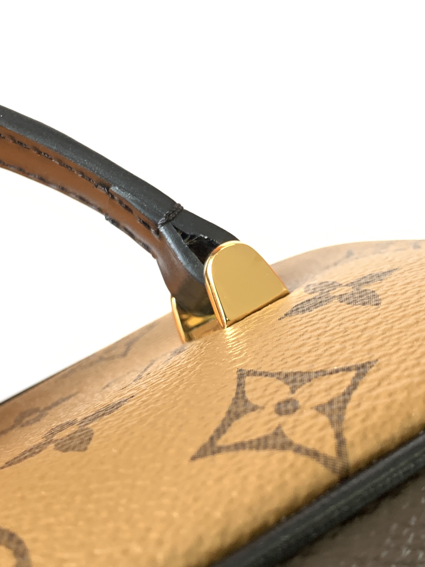 LV Louis Vuitton Monogram Cosmetic Pouch with Chip