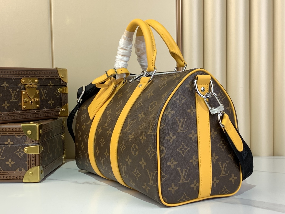 LV Keepall Bandoulière 35 Bag