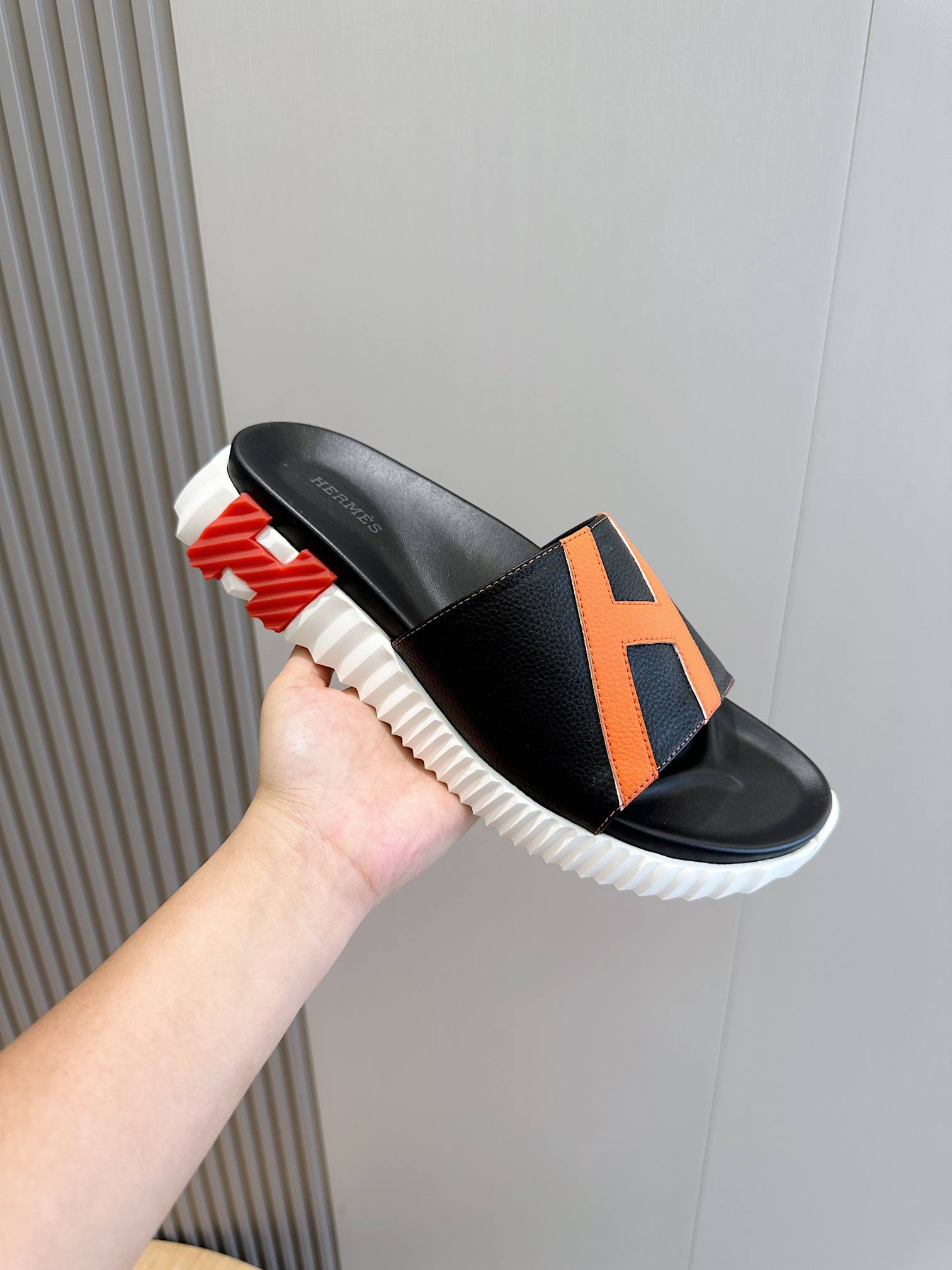 Hermès Sandals and Slippers