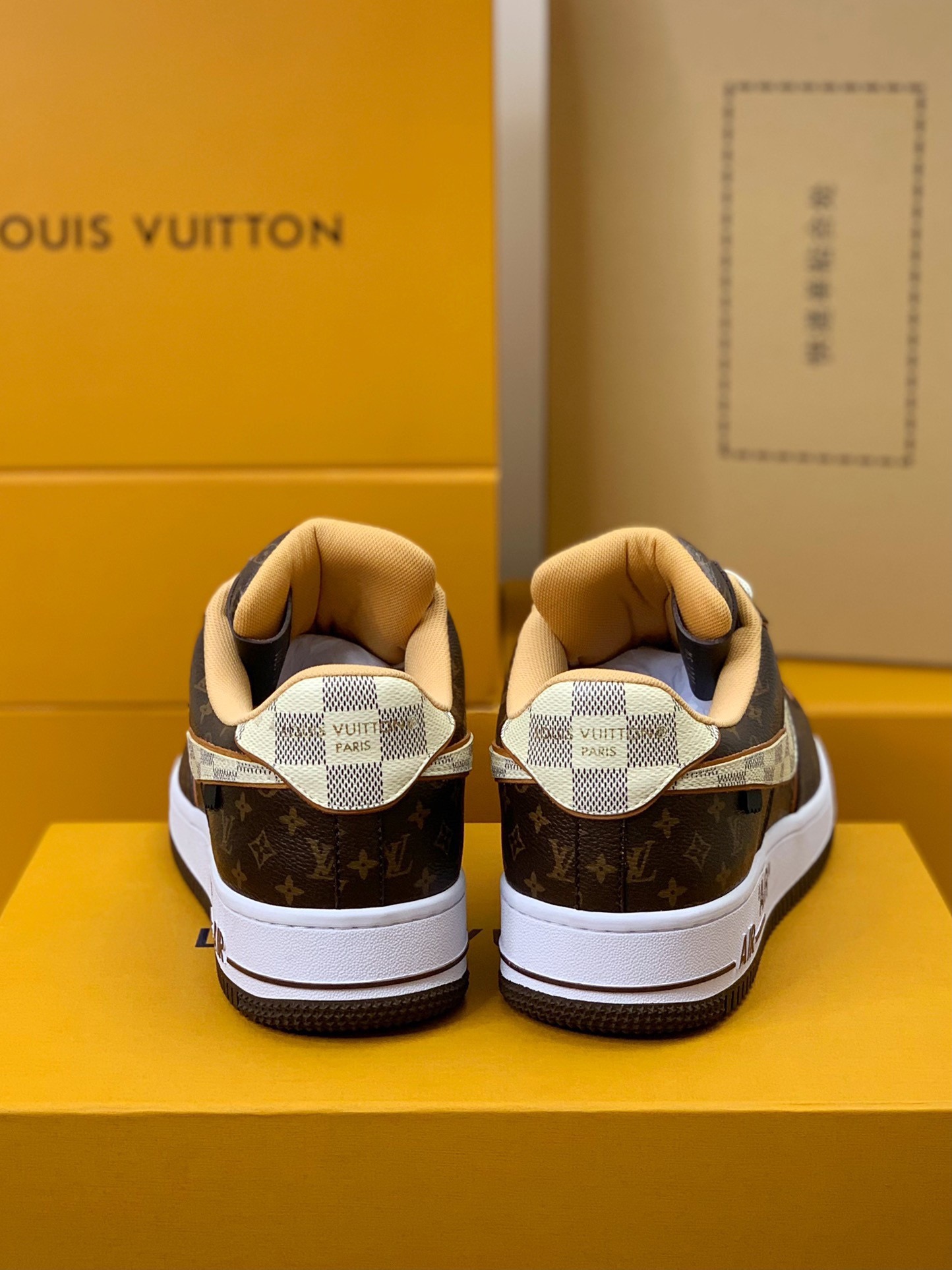 Louis Vuitton x Nike Louis Vuitton Air Force 1