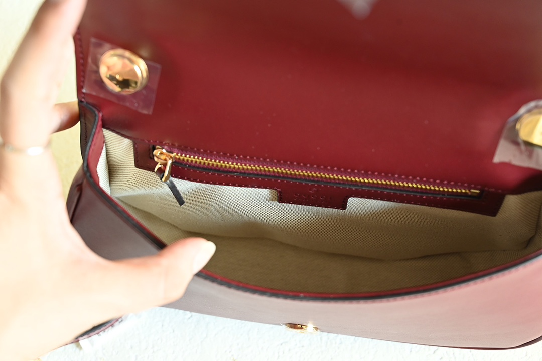 Gucci Leather Crossbody Shoulder Bag