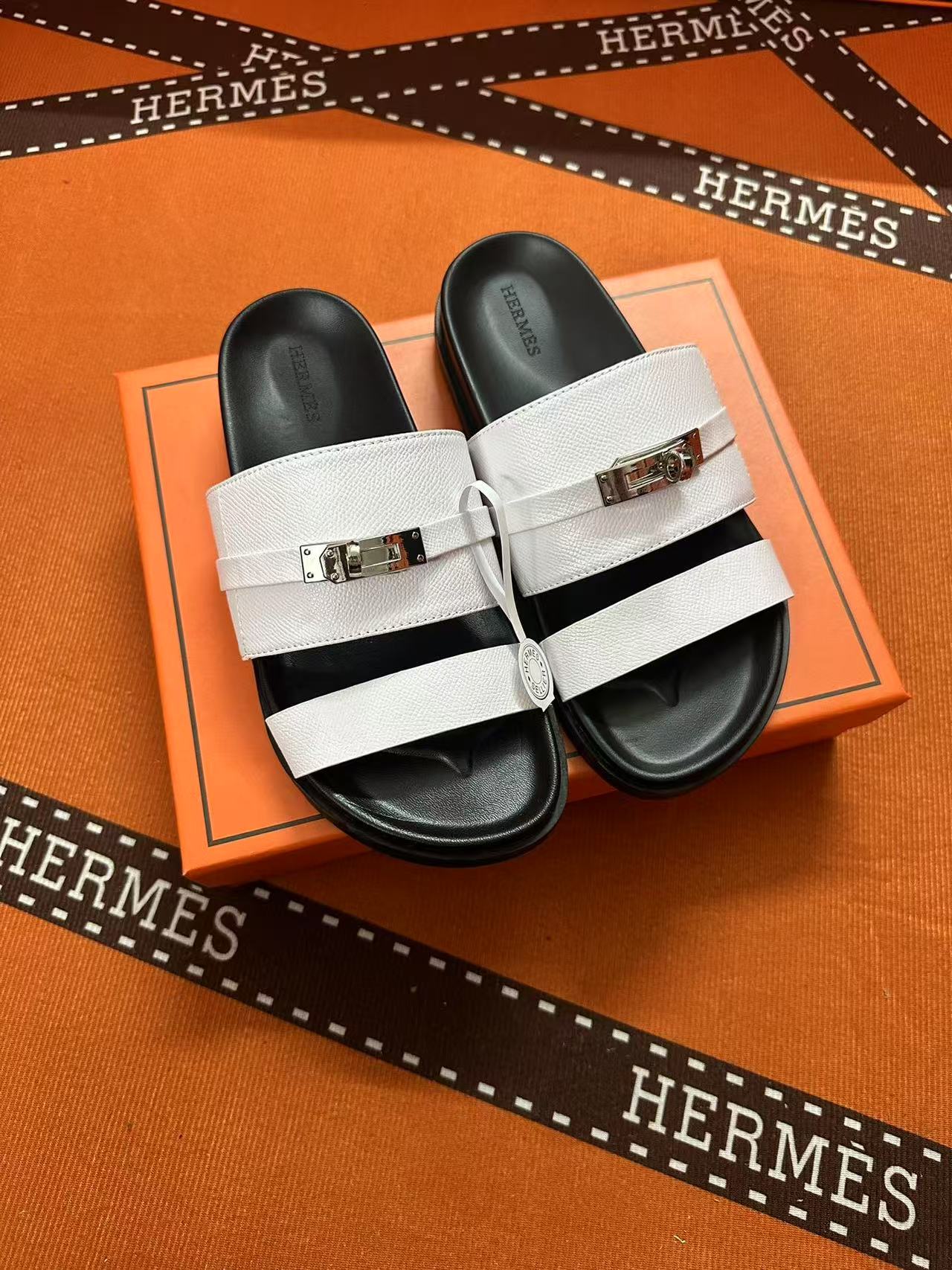 Empire Kelly Buckle Sandals