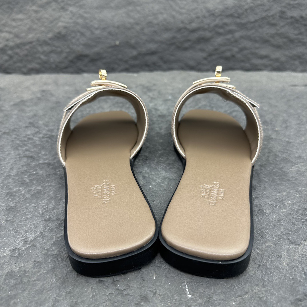 Hermès Rivale Flat Sandals