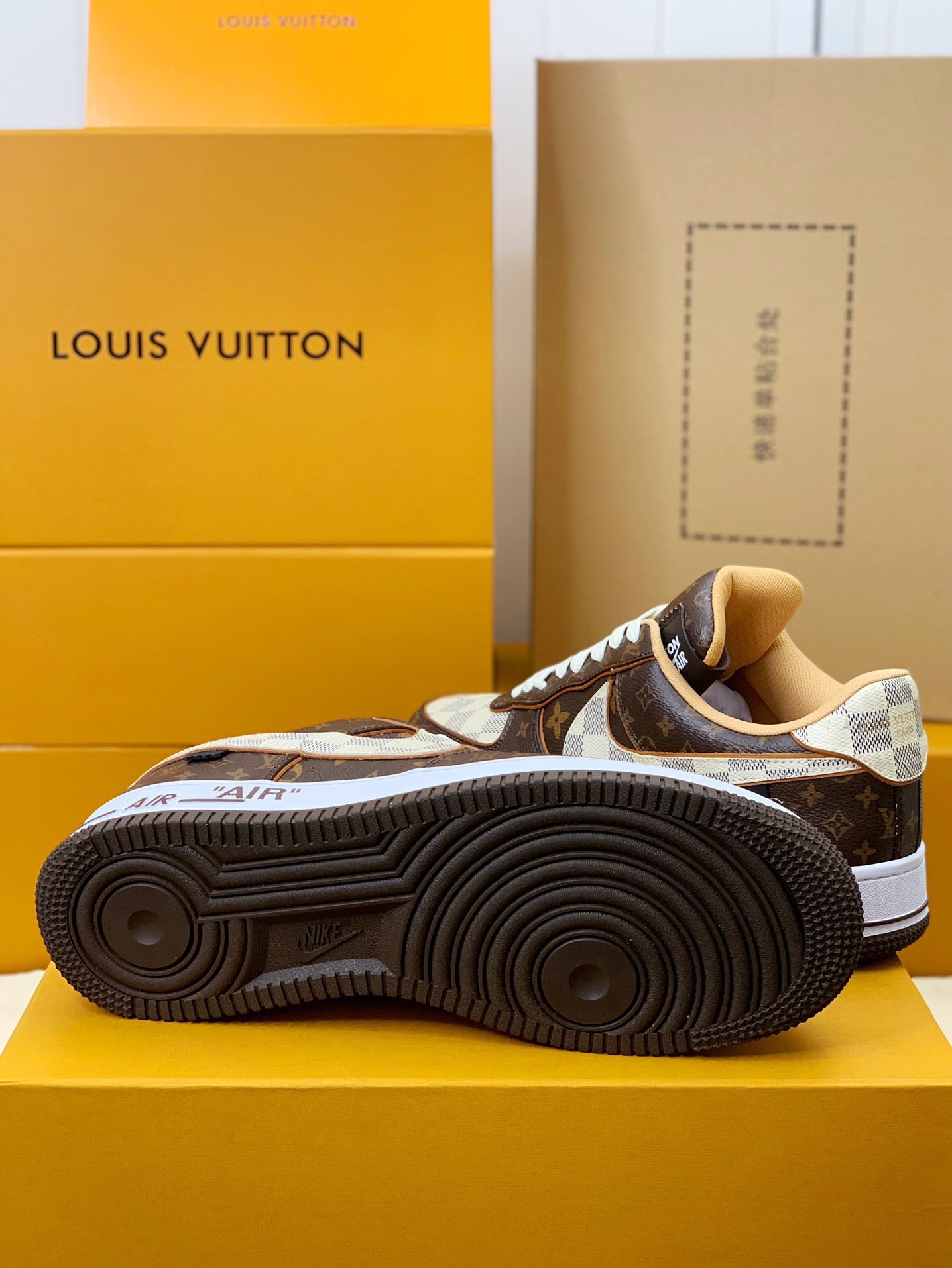 Louis Vuitton x Nike Louis Vuitton Air Force 1