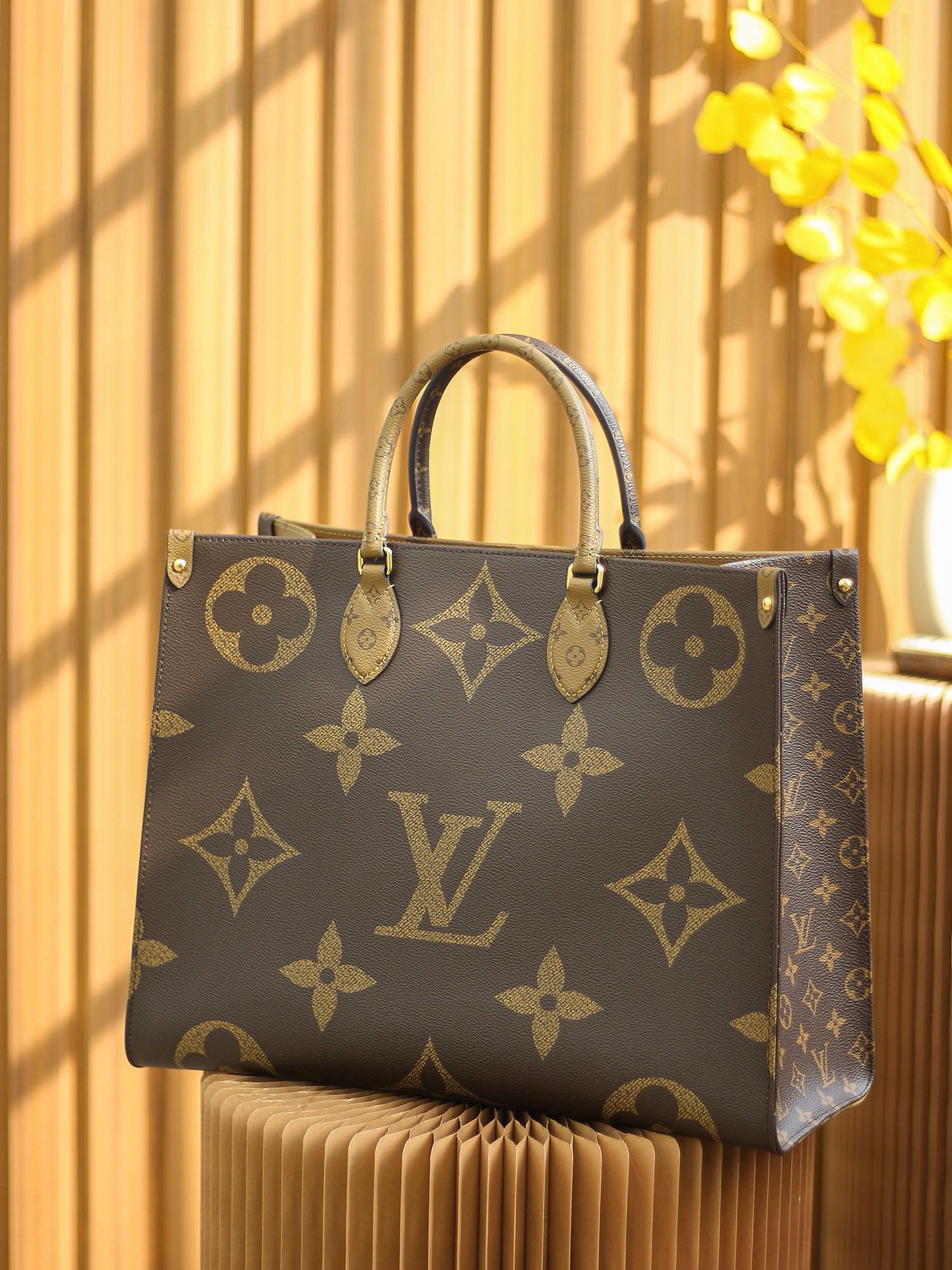 Louis Vuitton LV OnTheGo Tote Bag