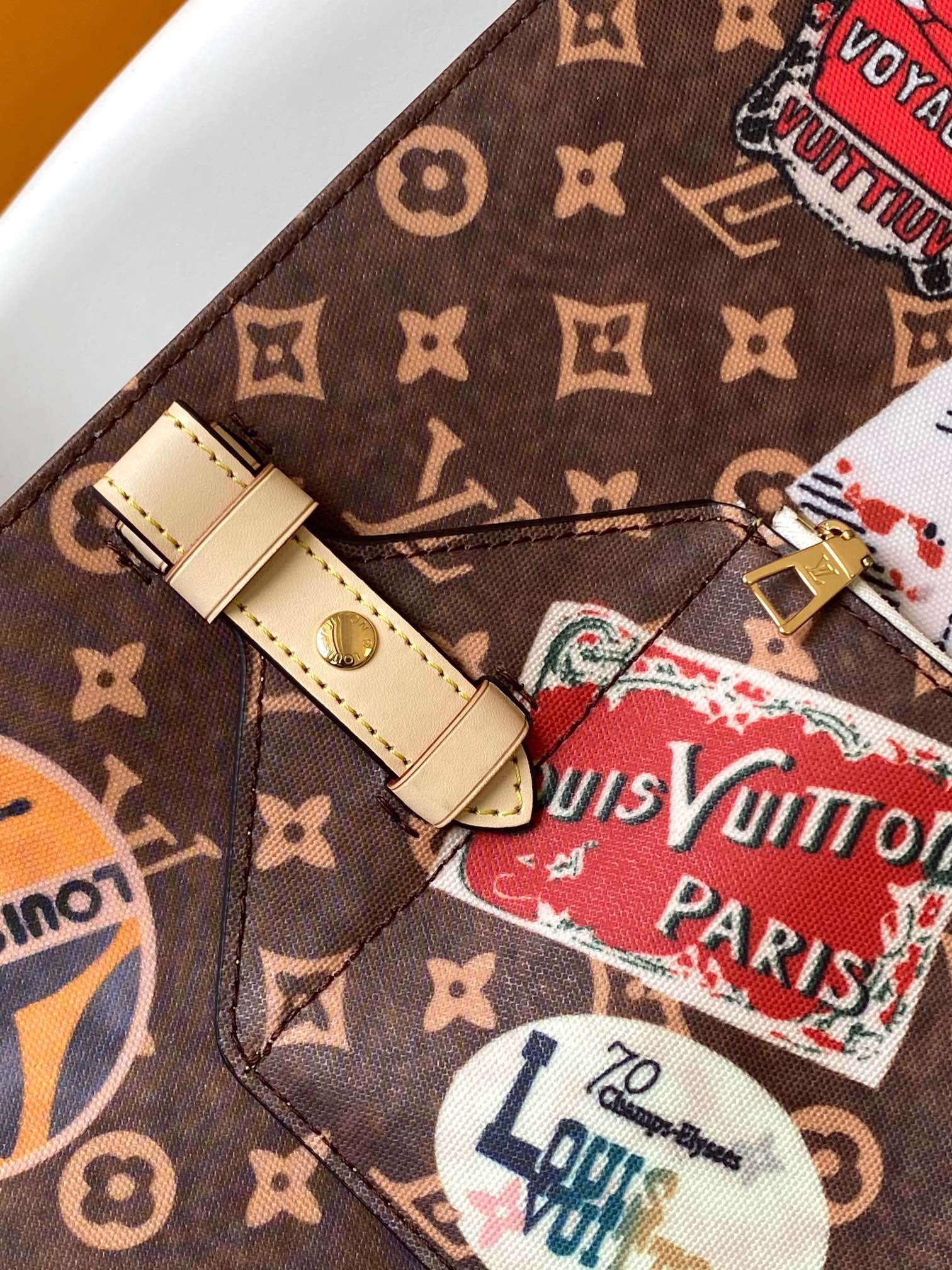Louis Vuitton LV OnTheGo Voyage Tote Bag