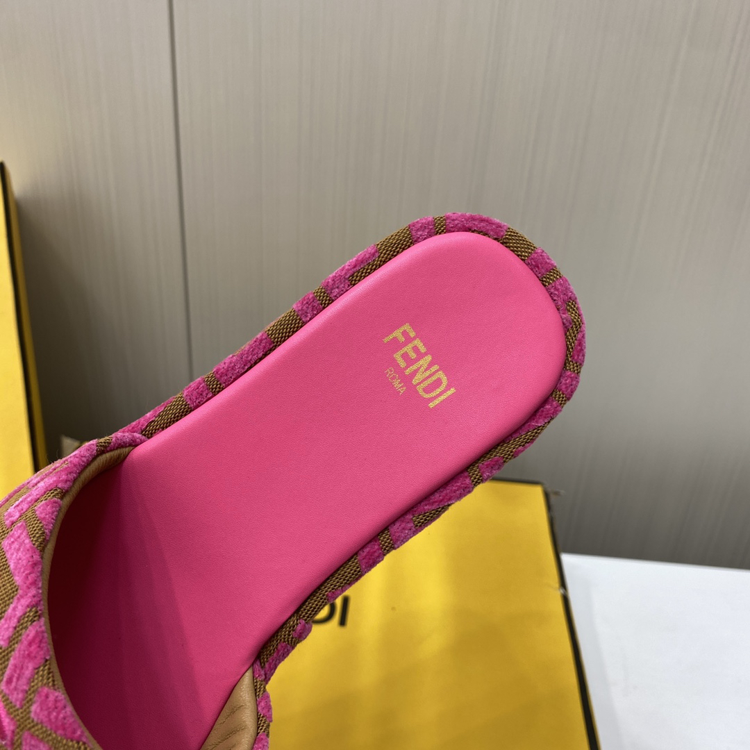 Fendi Sunshine FF Logo Slides