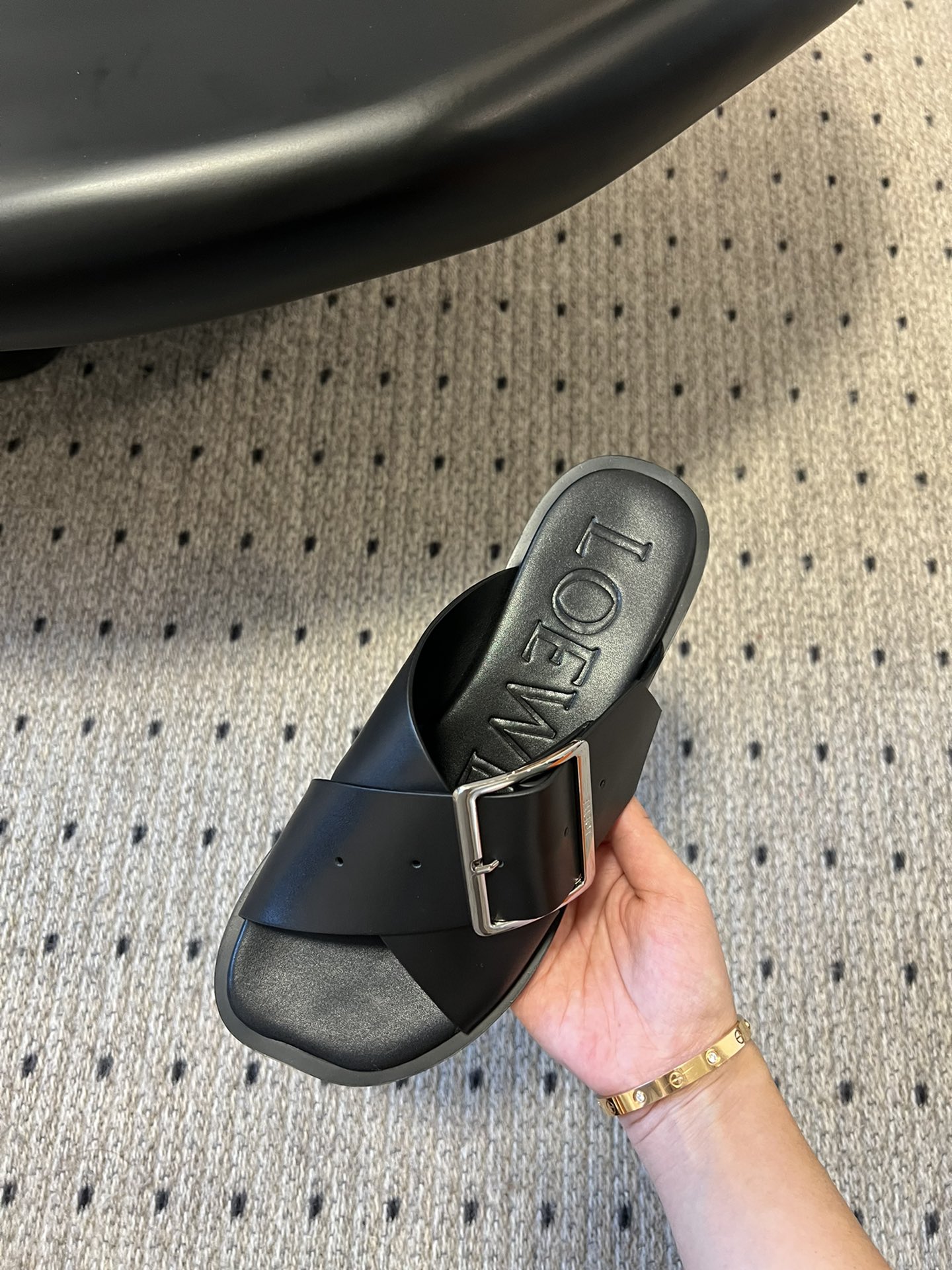 Loewe 2025 New Cross-Strap Flats