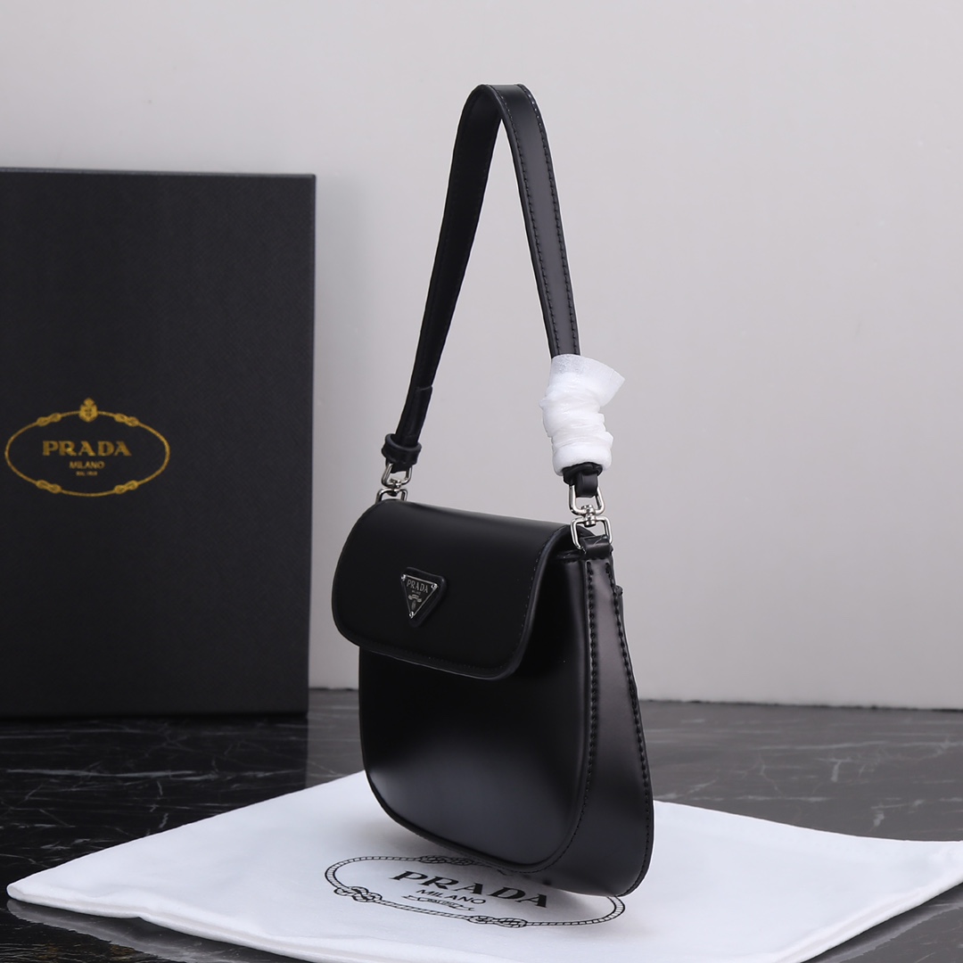 Prada Re-Edition Bag
