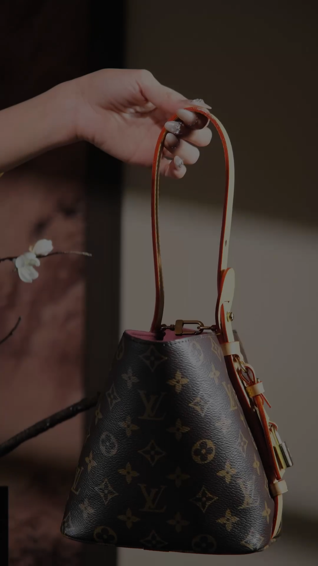 Louis Vuitton LV Petite Malle Bag[Chip version]