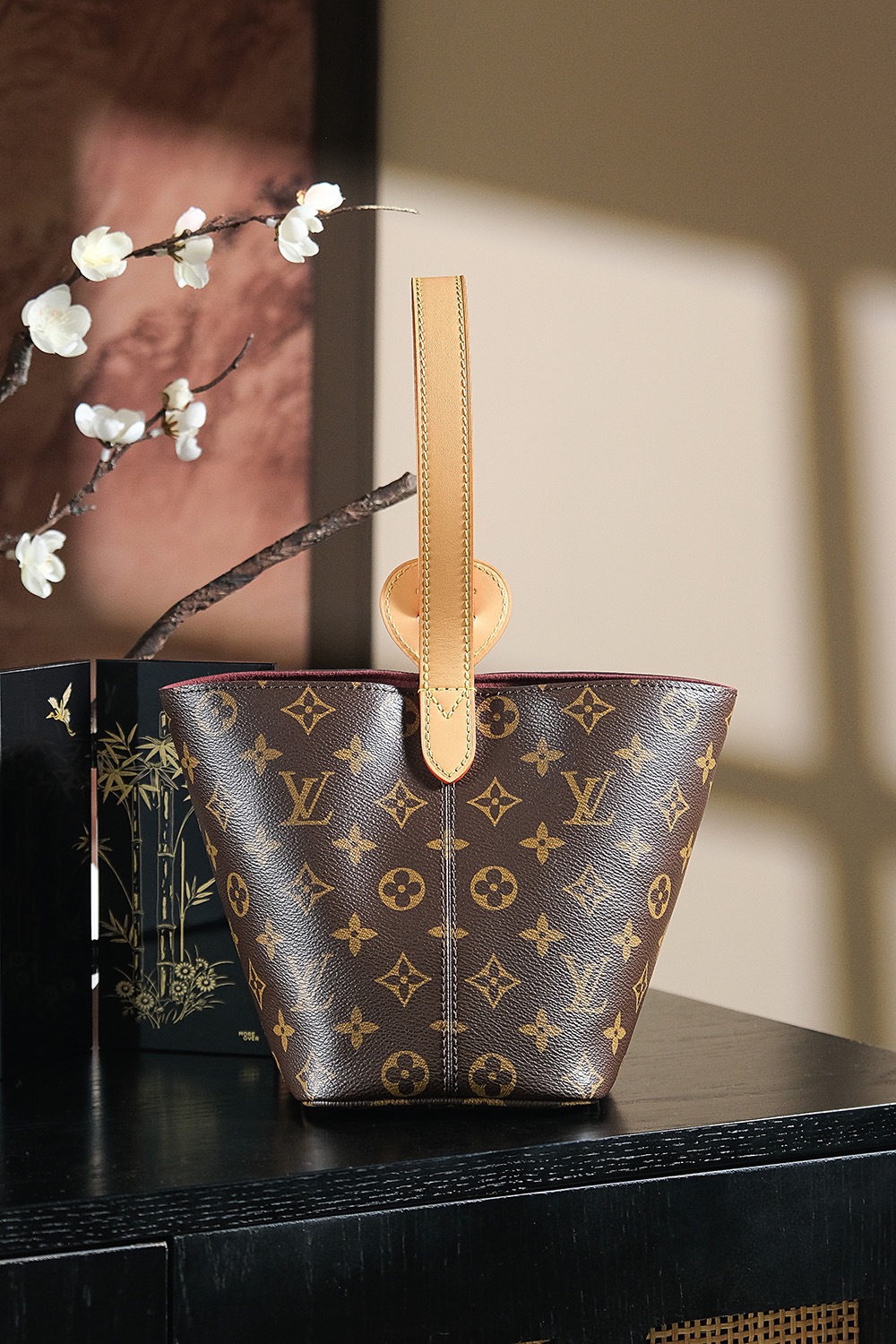 Louis Vuitton LV Petite Malle Bag[Chip version]