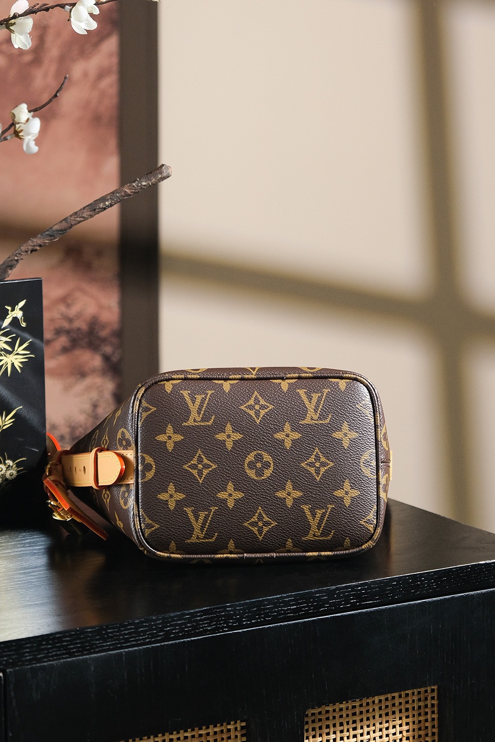 Louis Vuitton LV Petite Malle Bag[Chip version]