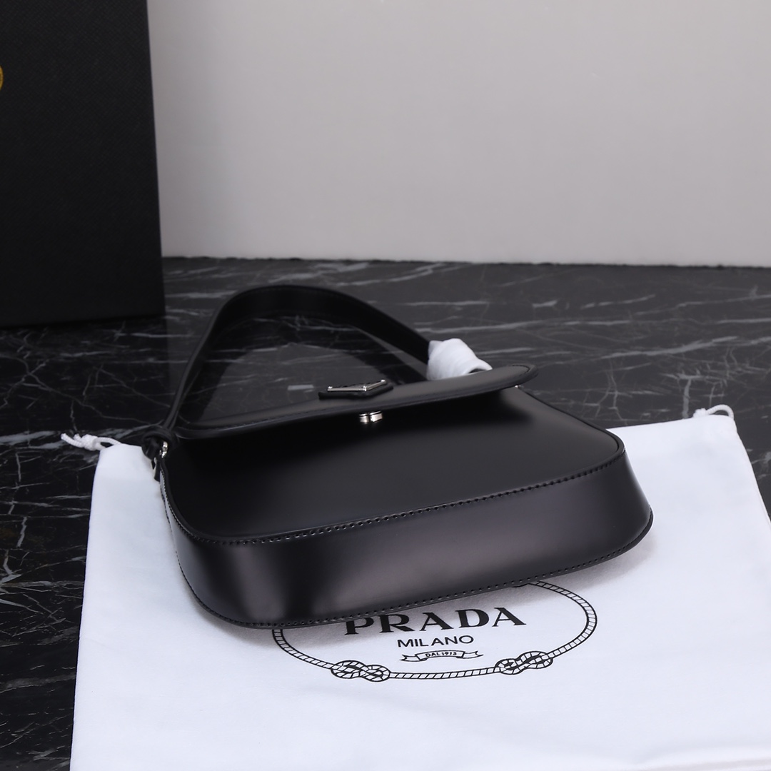Prada Re-Edition Bag