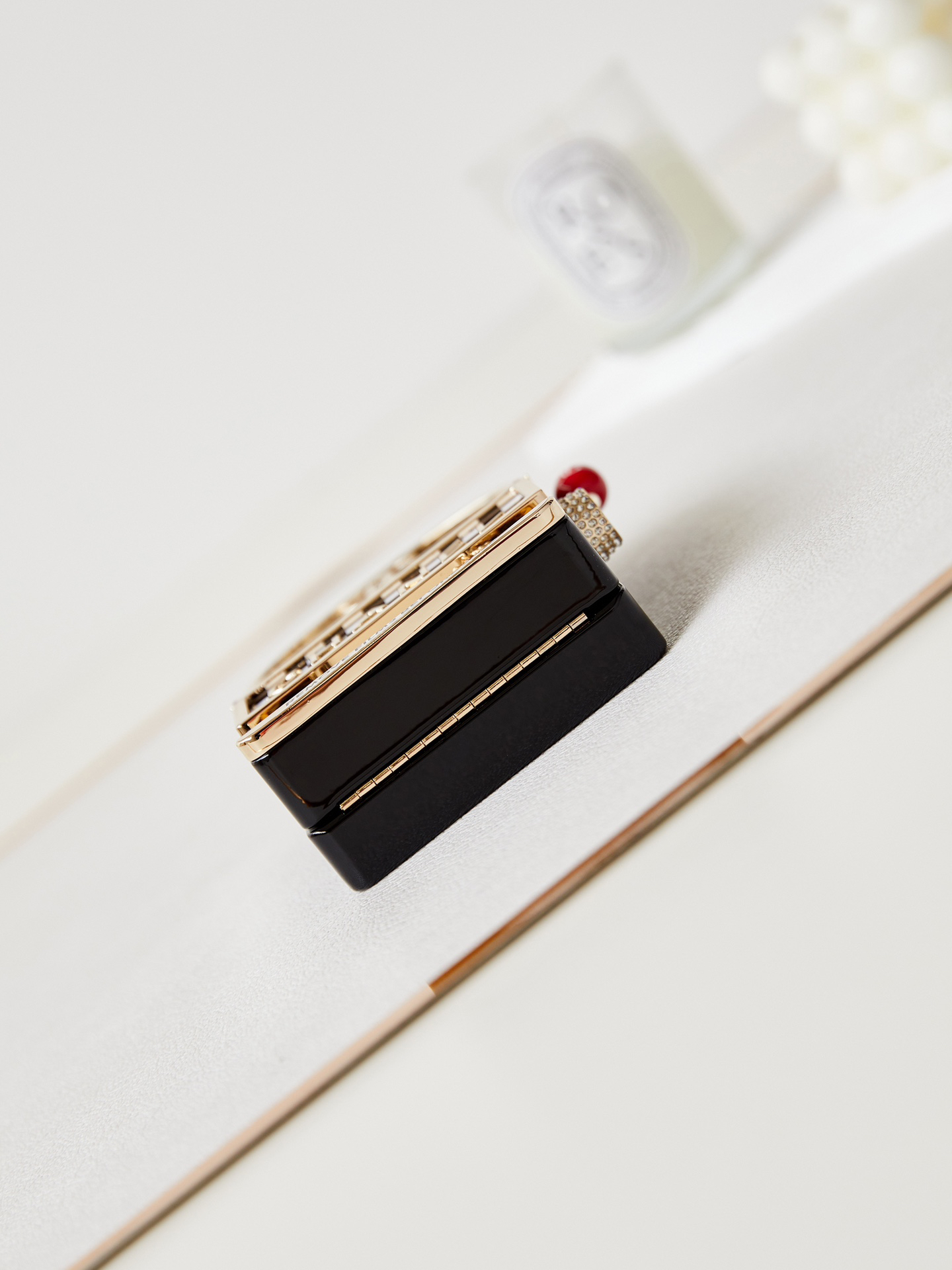 Chanel Exclusive Objet d'Art Chain Bag