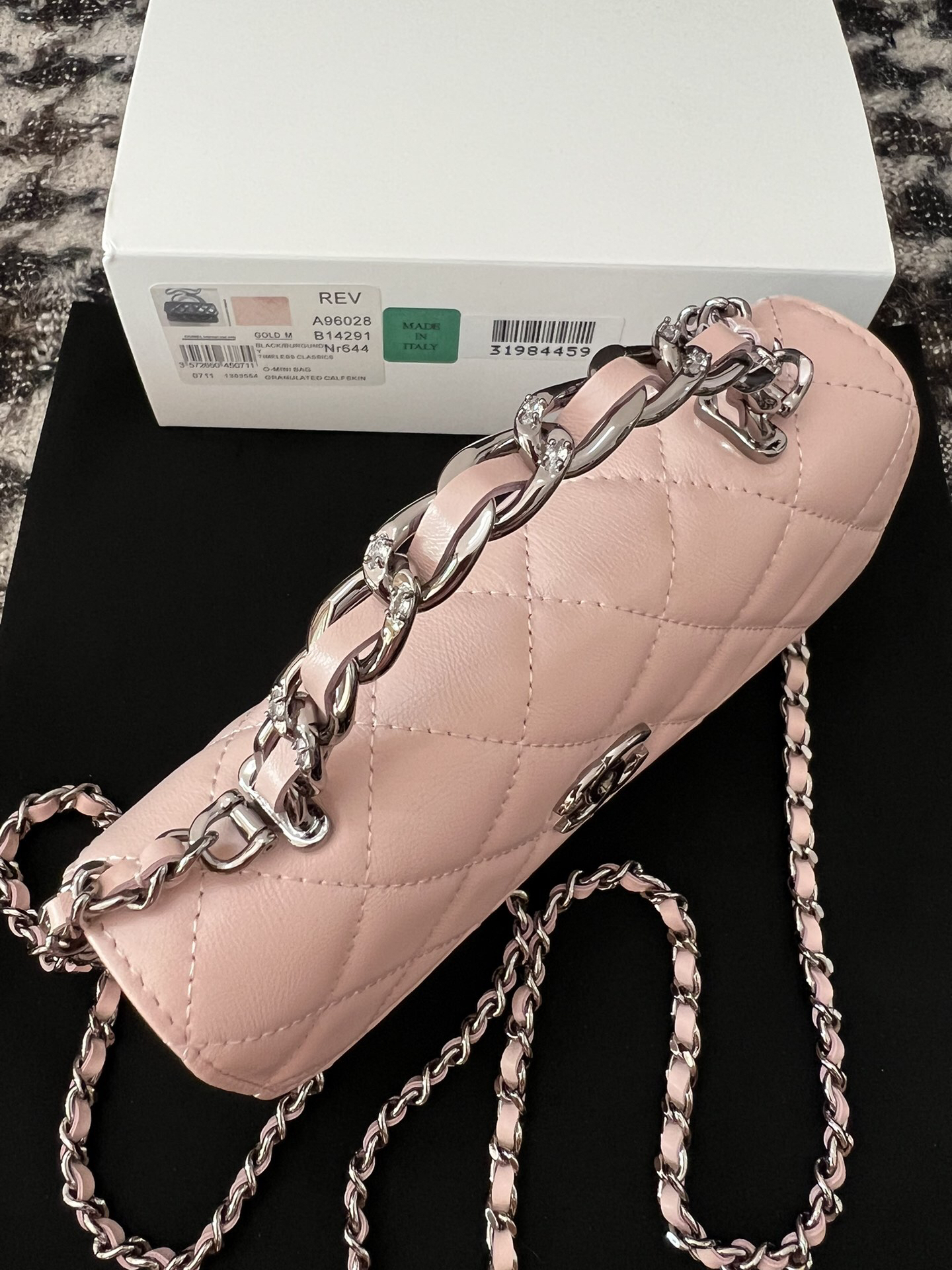 Chanel Wallet on Chain(WOC)