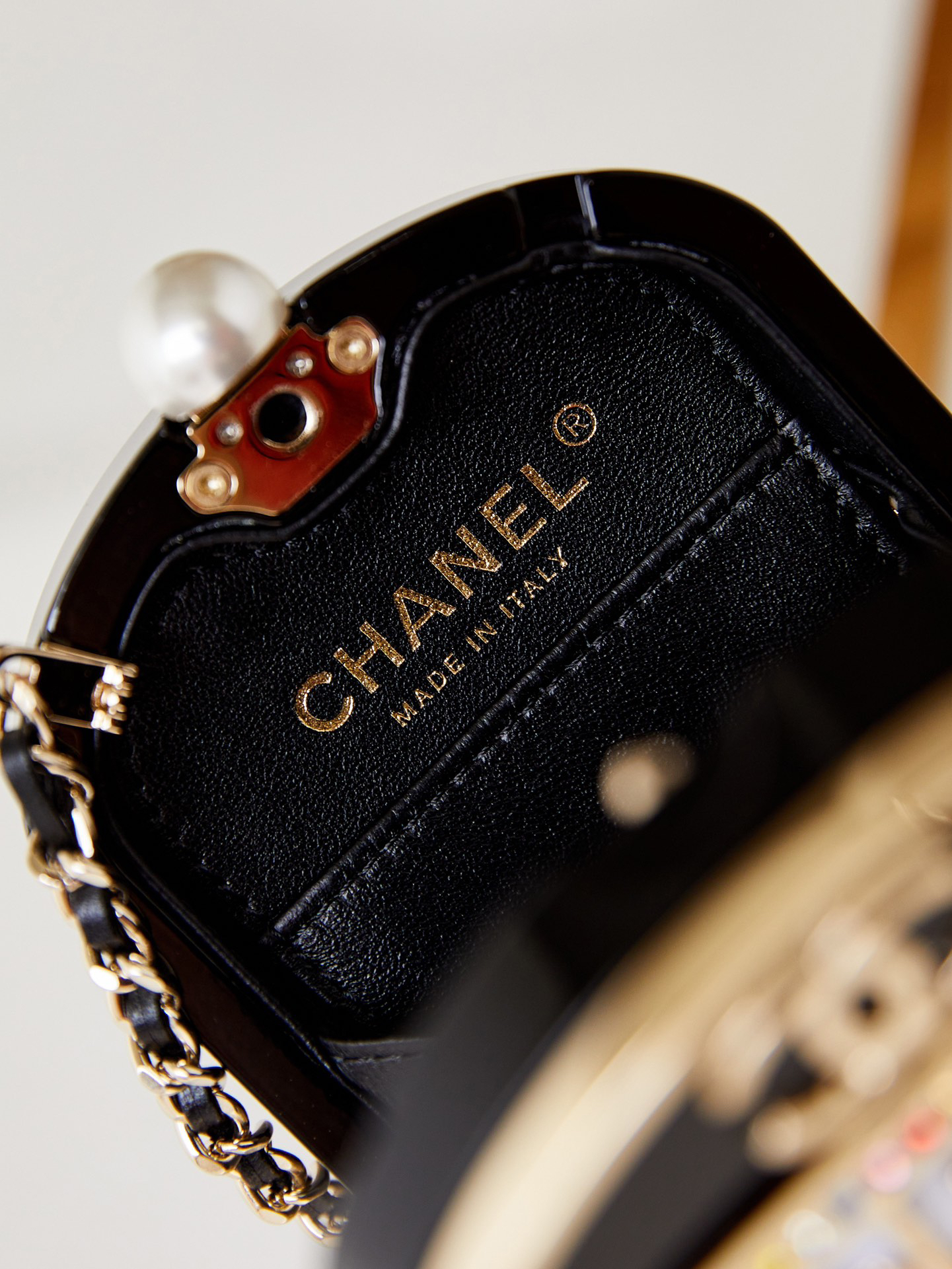 Chanel Exclusive Objet d'Art Chain Bag