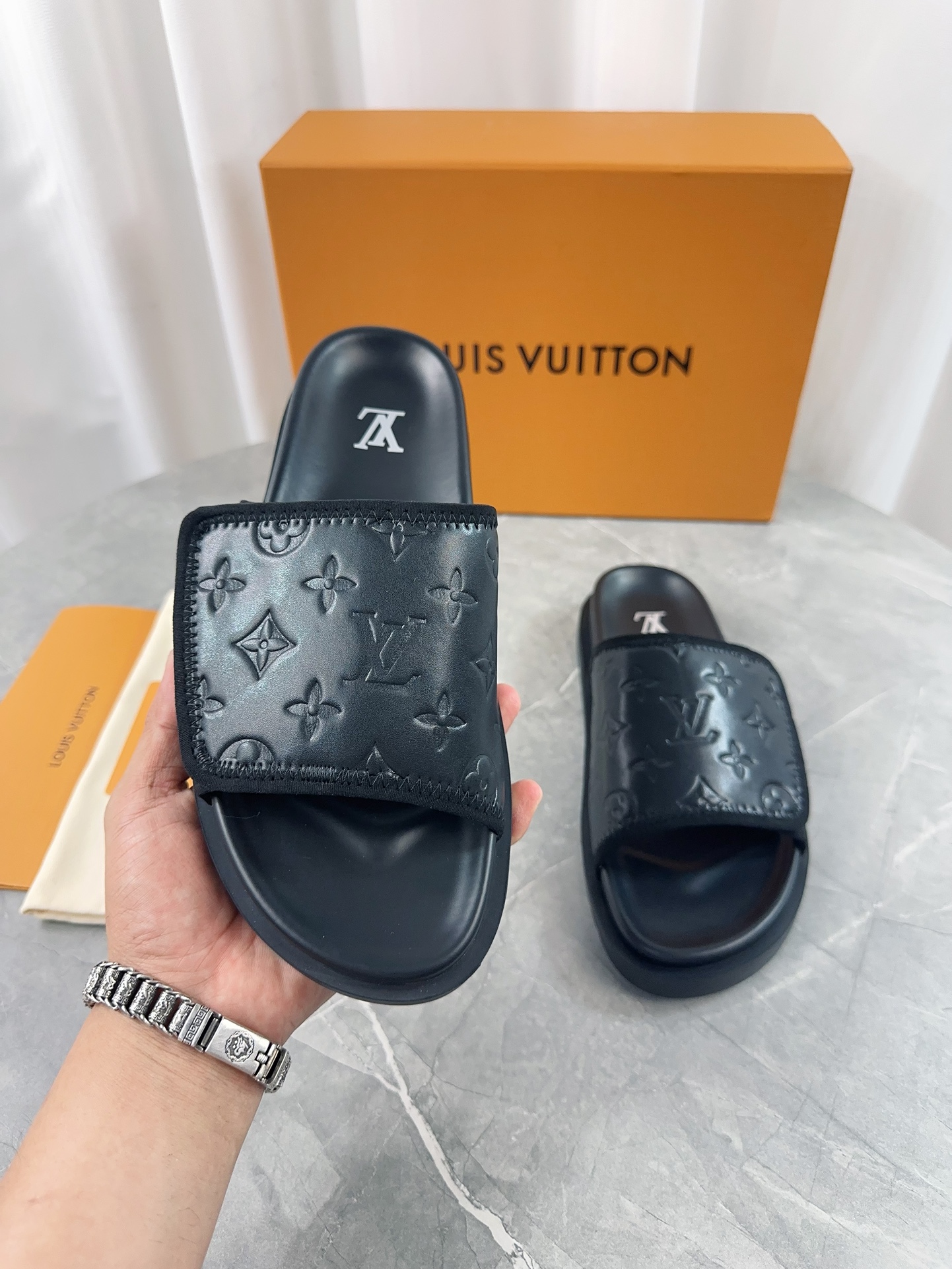 Louis Vuitton LV Calfskin Slippers