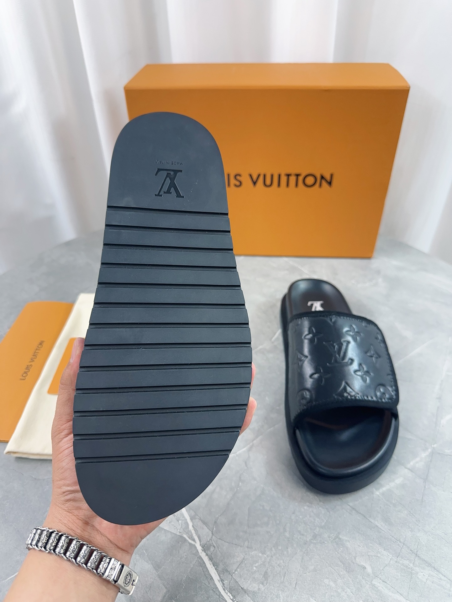 Louis Vuitton LV Calfskin Slippers