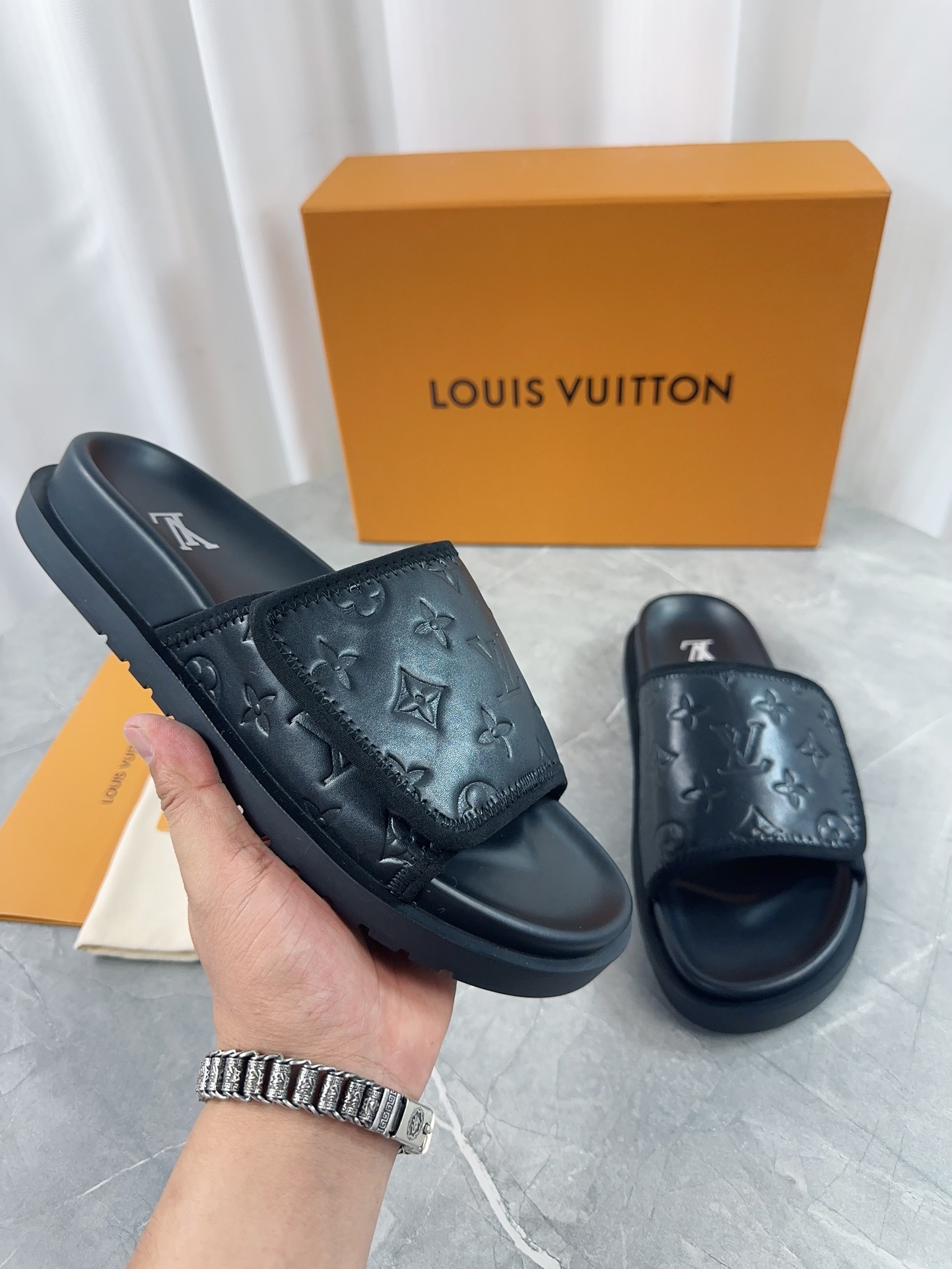 Louis Vuitton LV Calfskin Slippers
