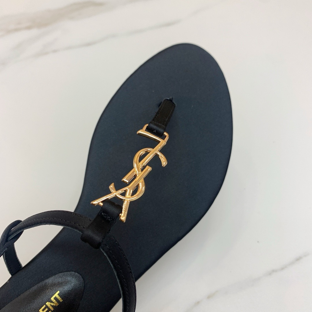 Saint Laurent YSL Flat Sandals in Lambskin
