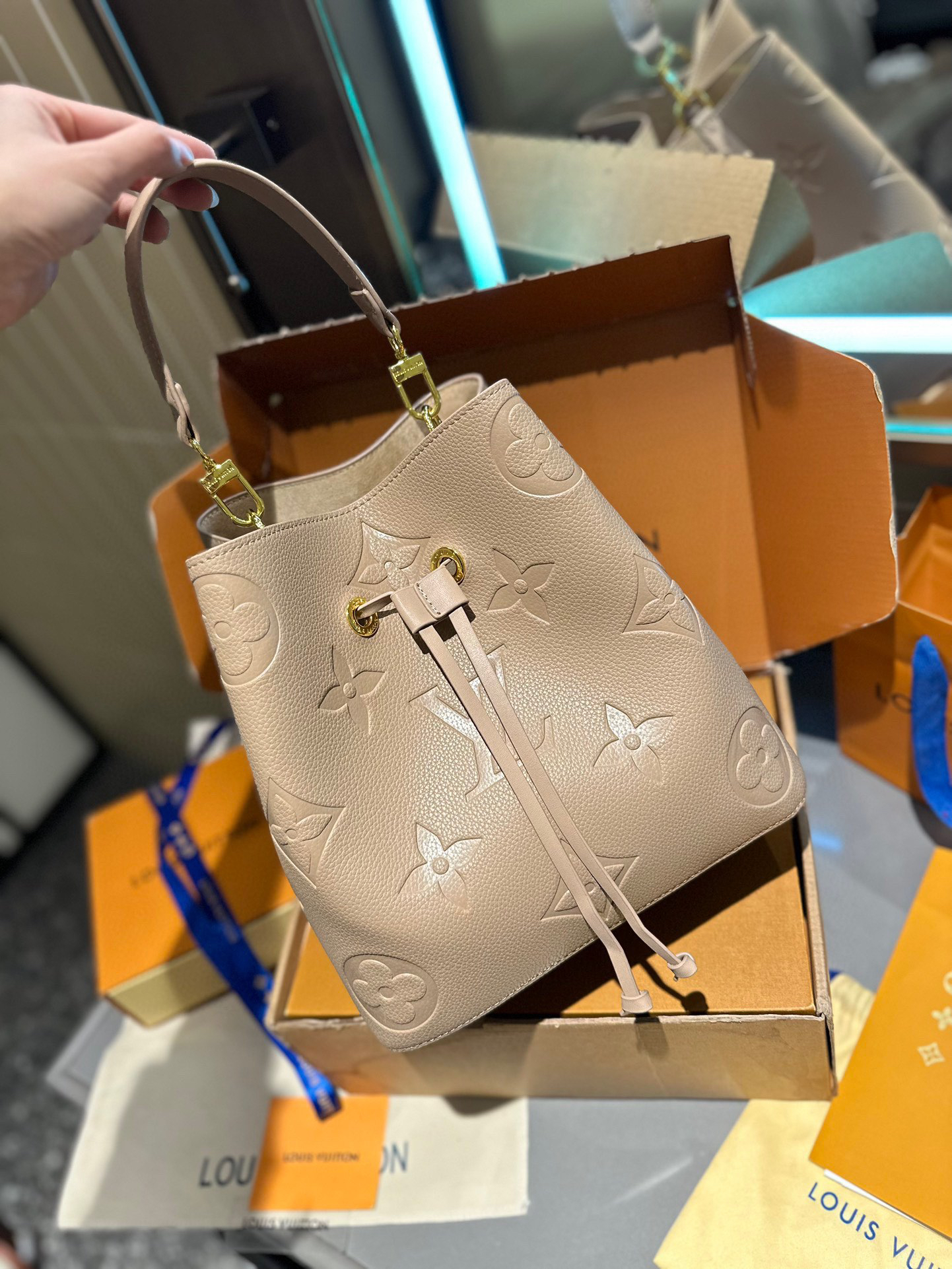 Louis Vuitton LV NeoNoé Empreinte Leather Handbag