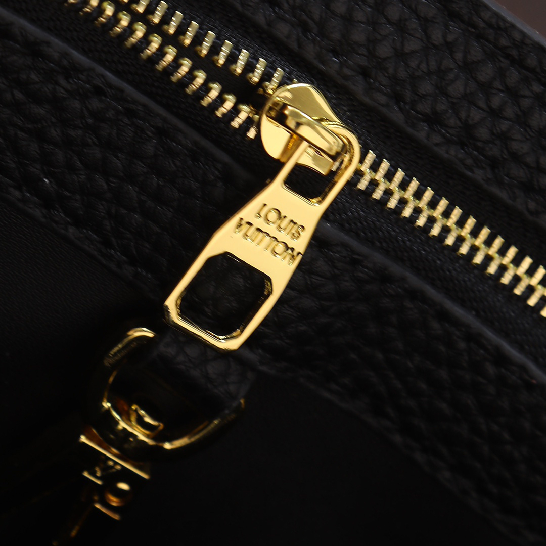 Louis Vuitton LV Capucines Handbag