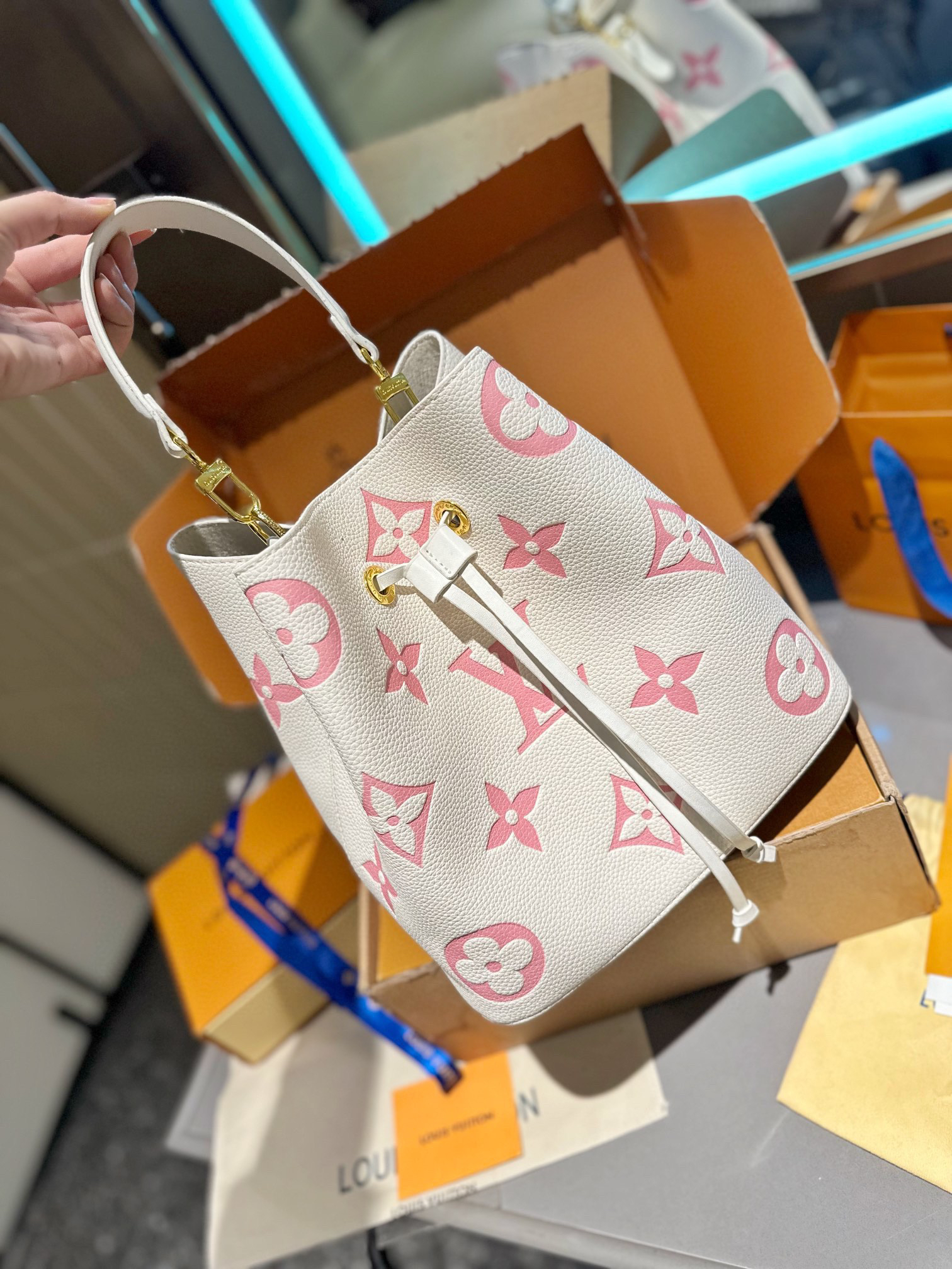 Louis Vuitton LV NeoNoé Empreinte Leather Handbag