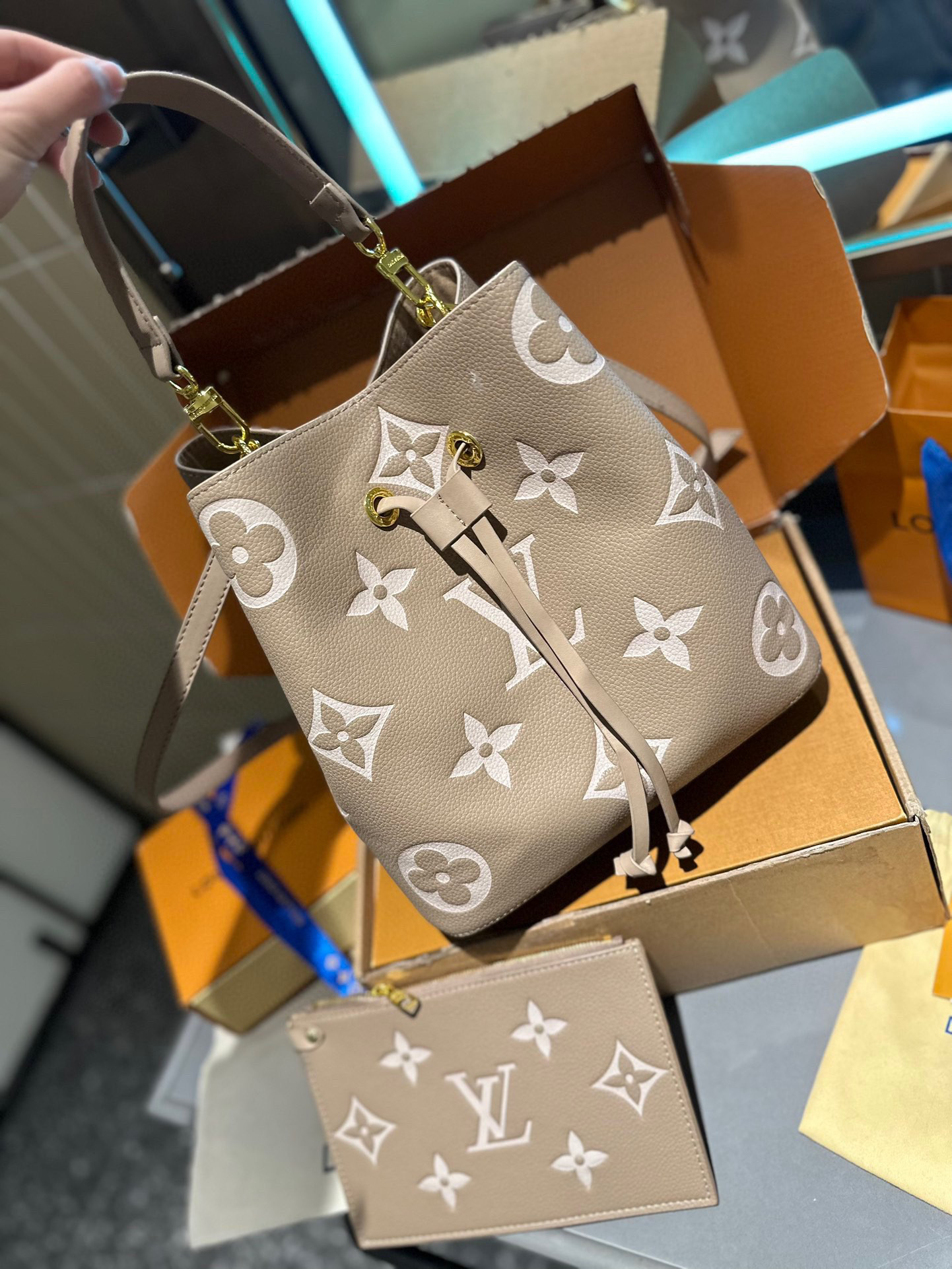 Louis Vuitton LV NeoNoé Empreinte Leather Handbag