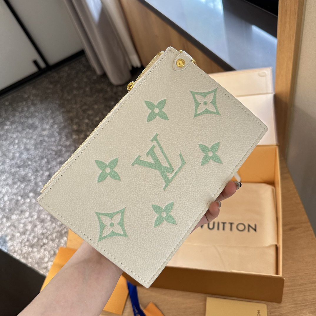 Louis Vuitton LV NeoNoé Empreinte Leather Handbag