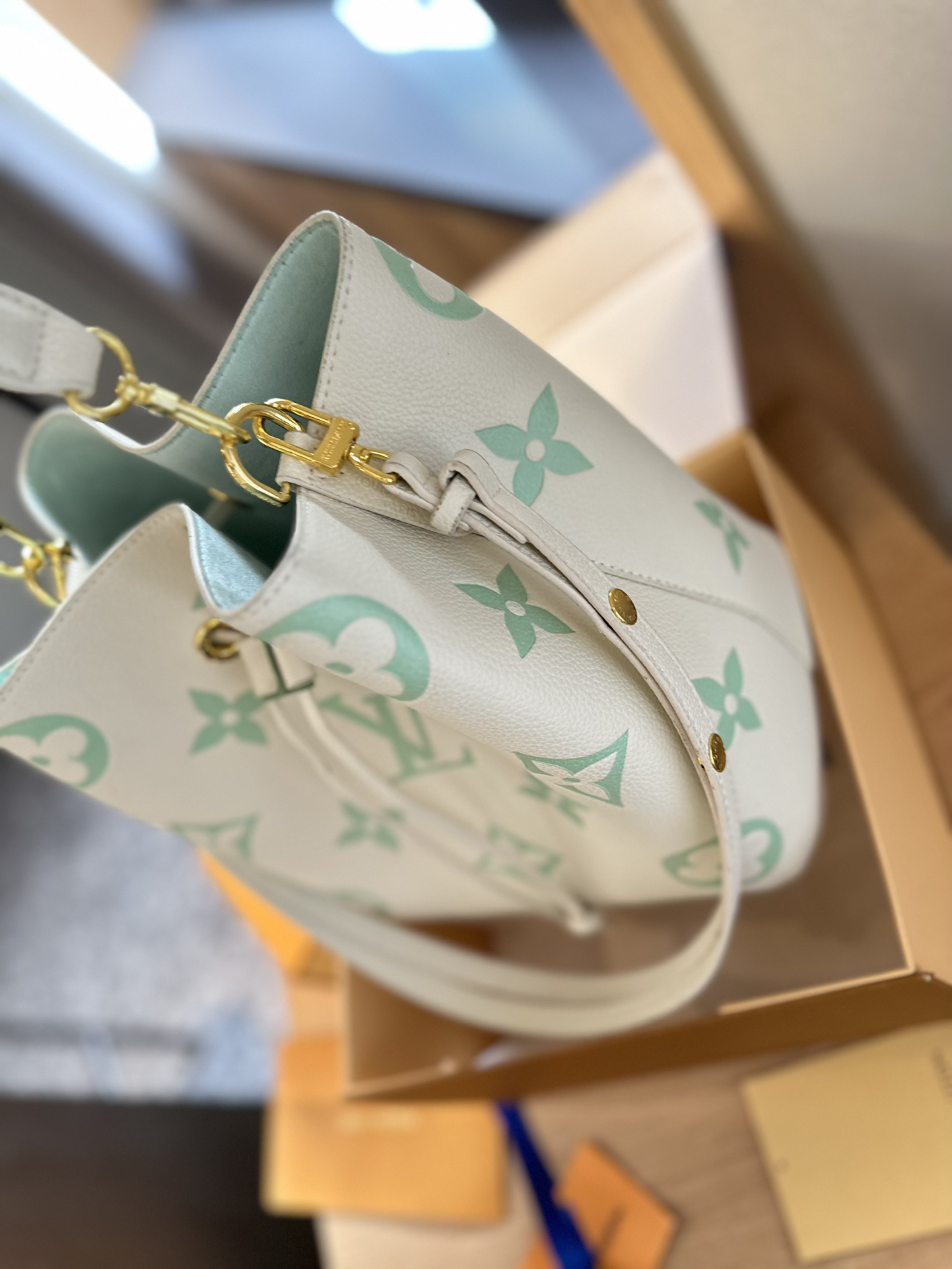 Louis Vuitton LV NeoNoé Empreinte Leather Handbag