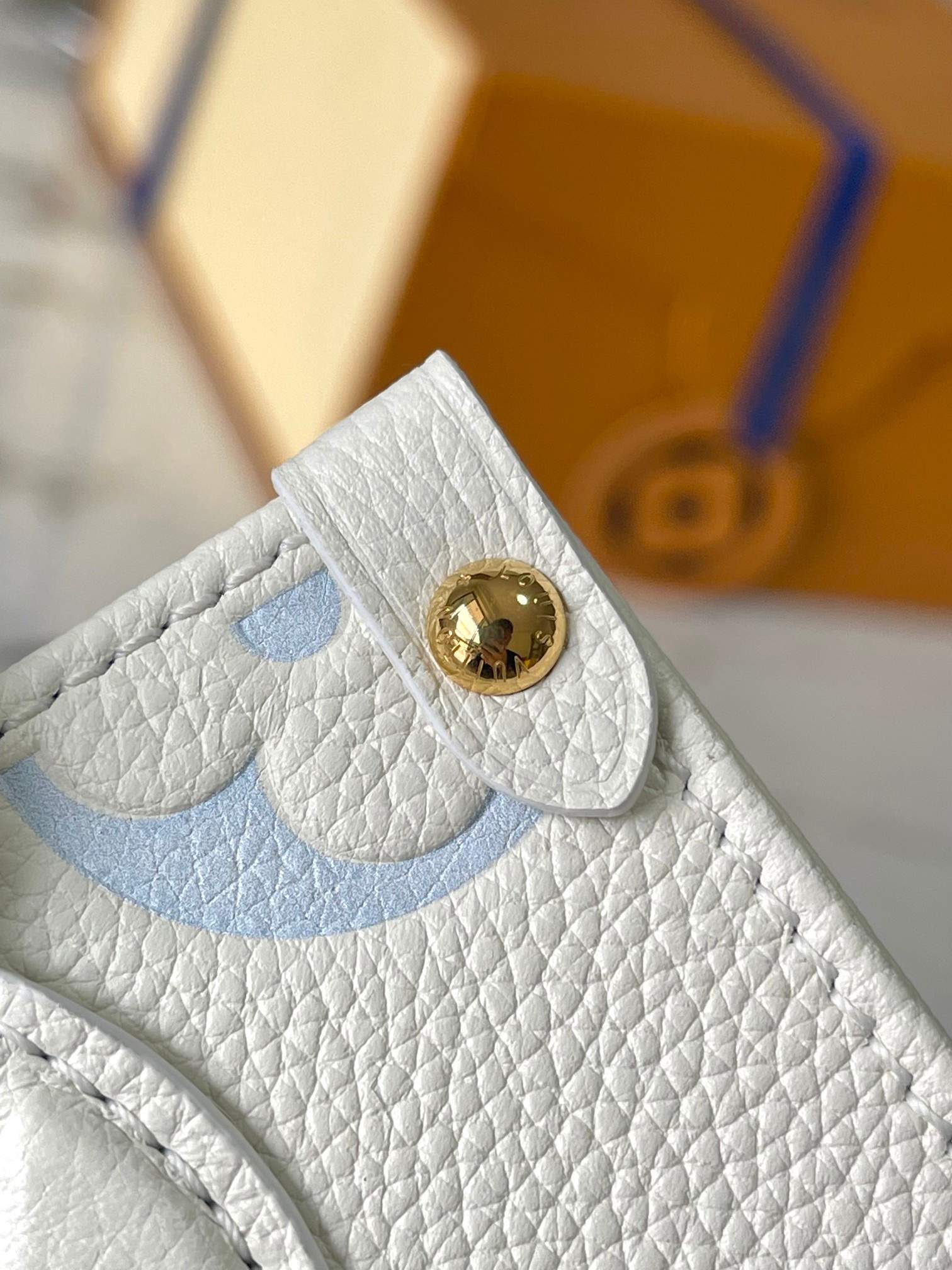 Louis Vuitton LV OnTheGo Bag