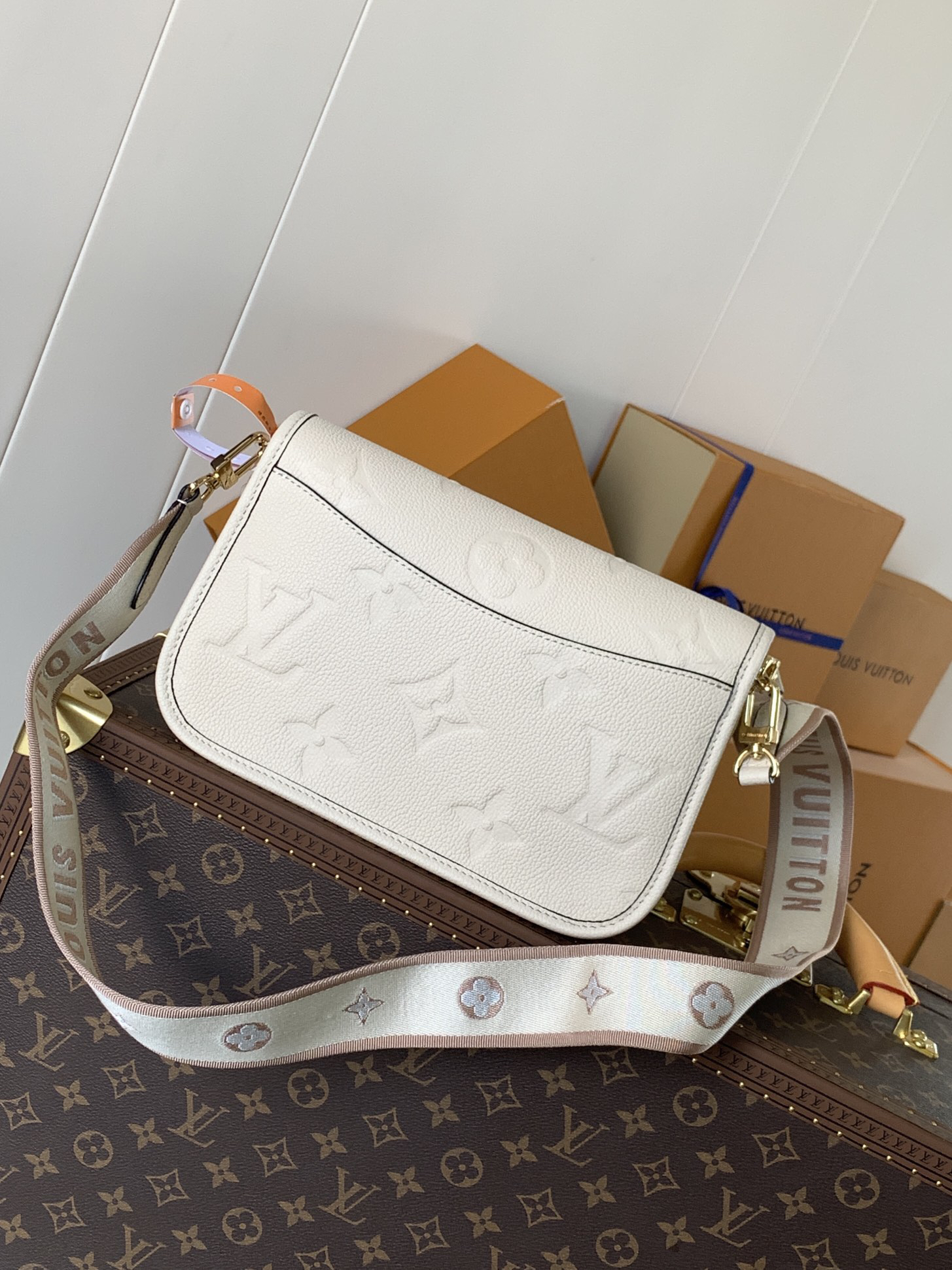 LV Louis Vuitton Dauphine Crossbody Bag