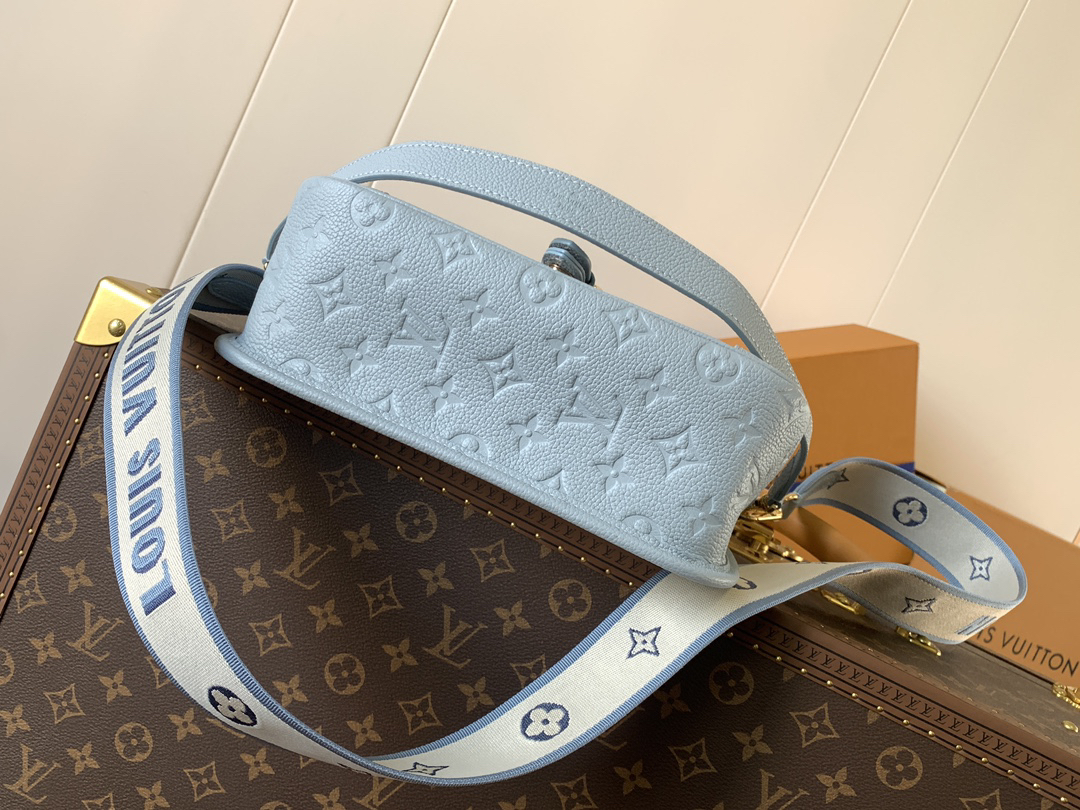 LV Louis Vuitton Dauphine Crossbody Bag