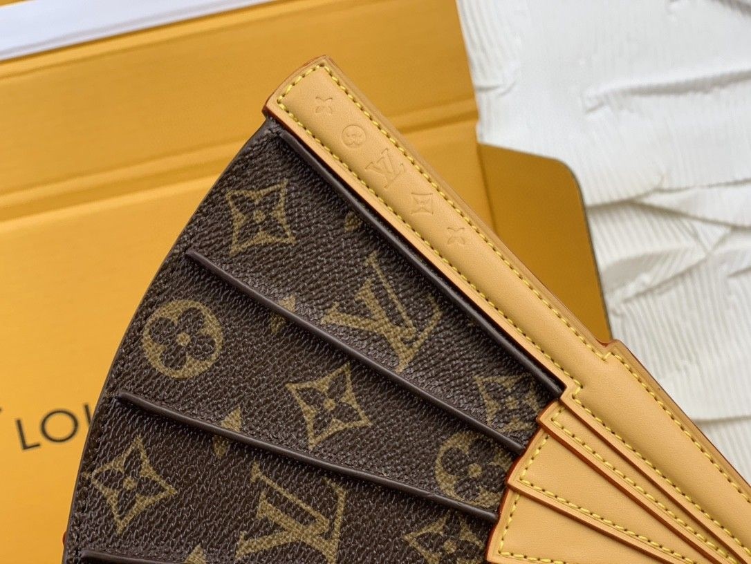 Louis Vuitton LV Fan Clutch Bag