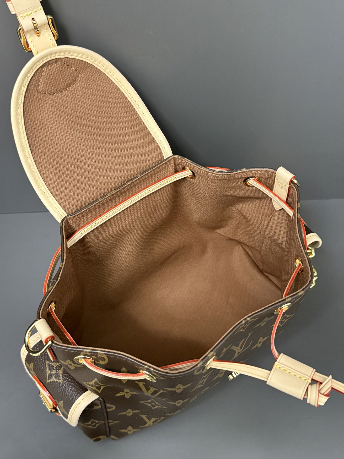 Louis Vuitton LV ODYSSÉE Handbag